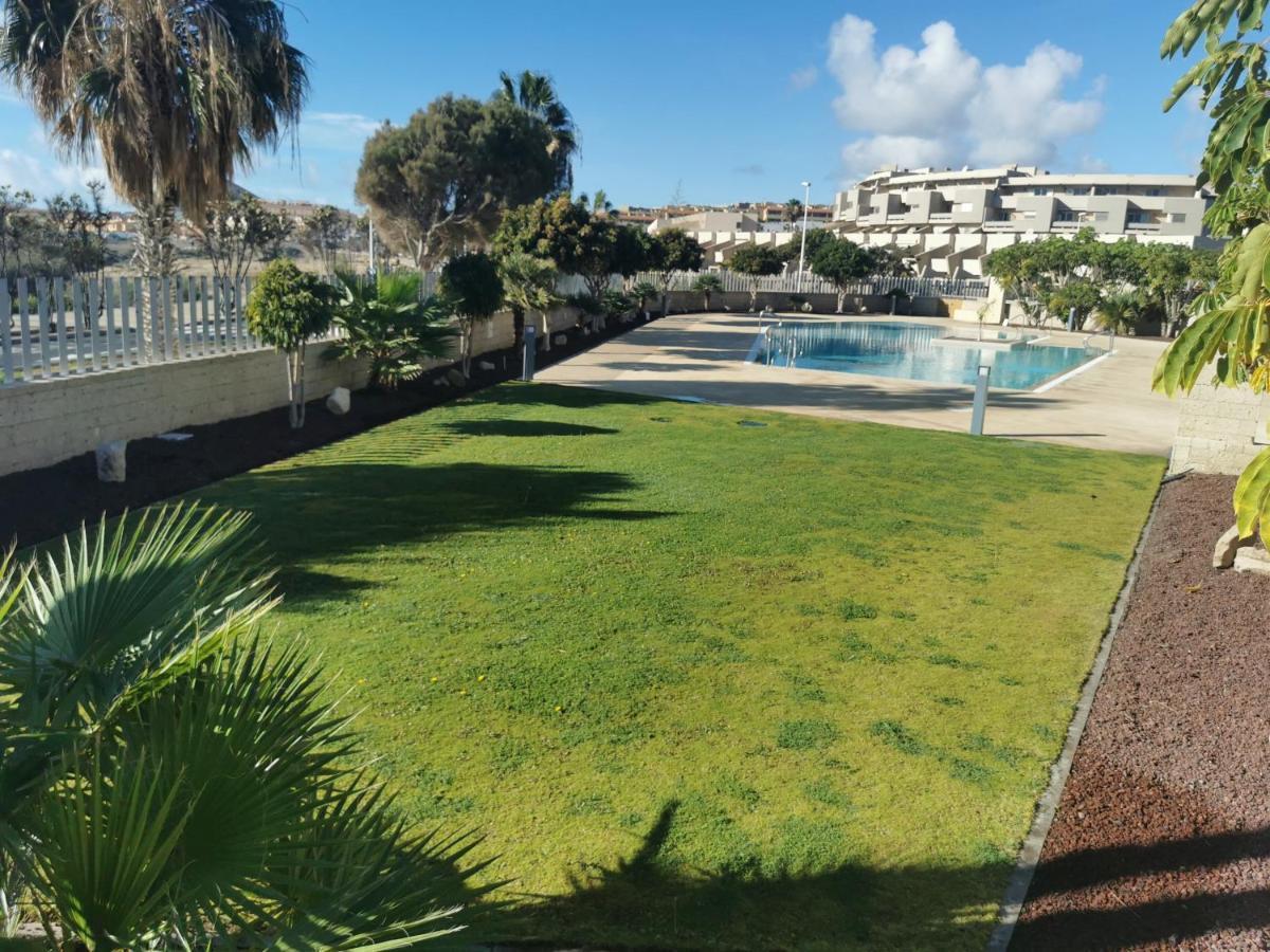 Modern Seafront Flat With A Private Garage