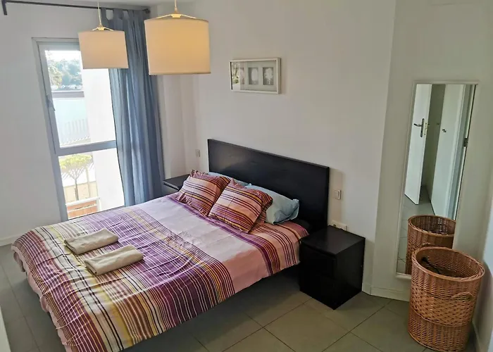 Modern Seafront Flat With A Private Garage