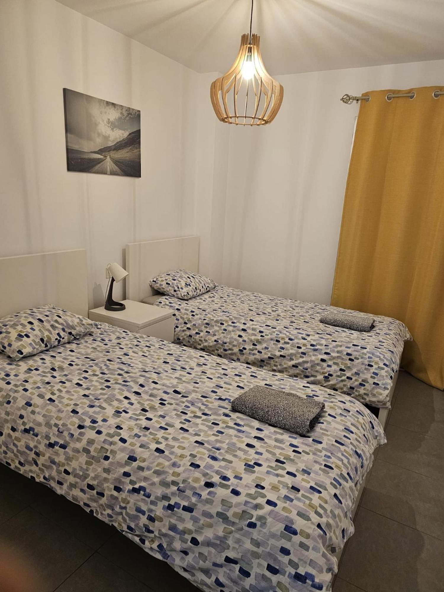 Modern Seafront Flat With A Private Garage Apartamento *